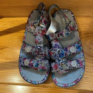 NEW Alegria multi colored sandal with silver detail.  Size 39 (8)